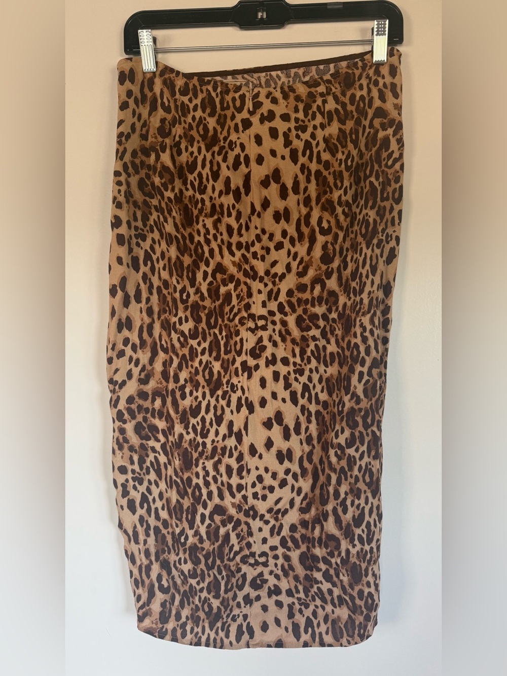 Reformation Women’s Leopard Midi Skirt with Slit - Picture 4 of 7
